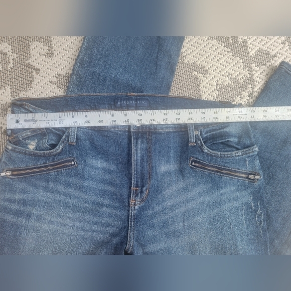 Rock & Republic Kendall Size 18 distressed highrise denim capri, stretch comfort - Picture 6 of 11